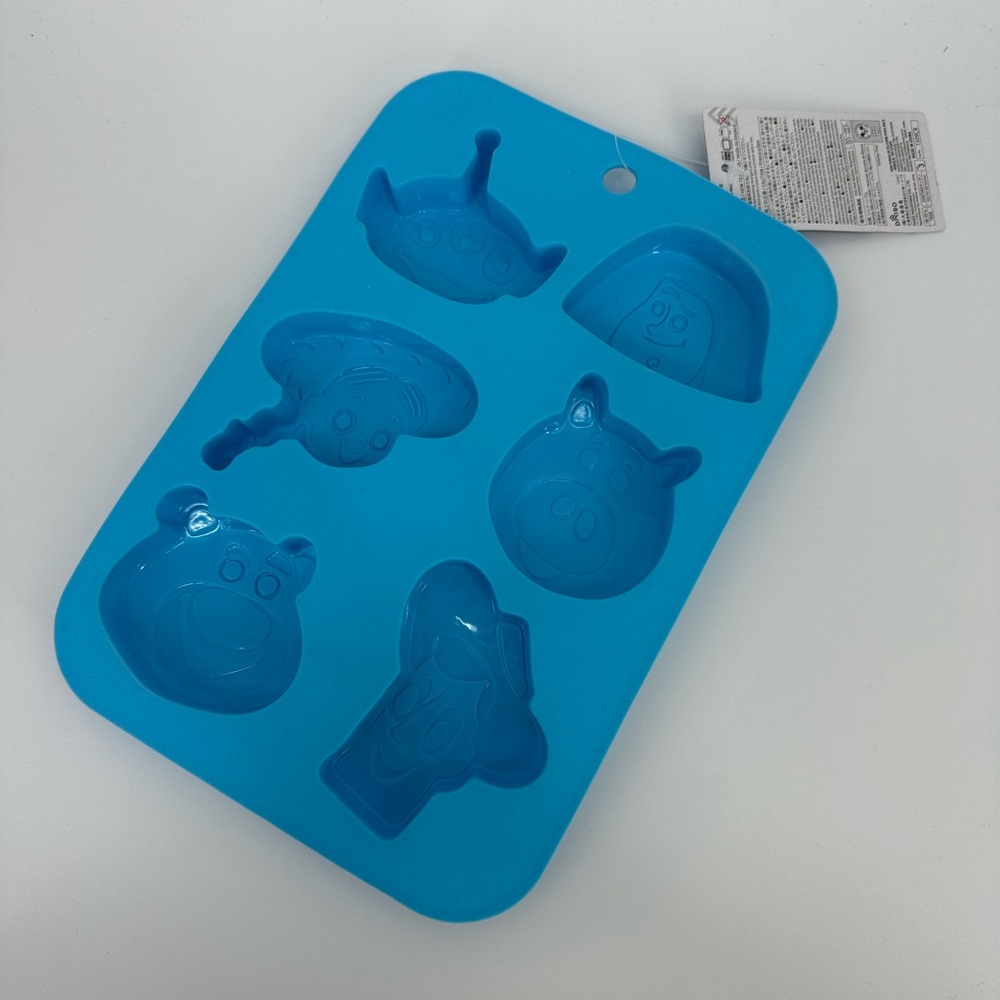 New Daiso Toy Story Silicone Petite Cake Chocolate Ice Mold - Picture 2 of 6
